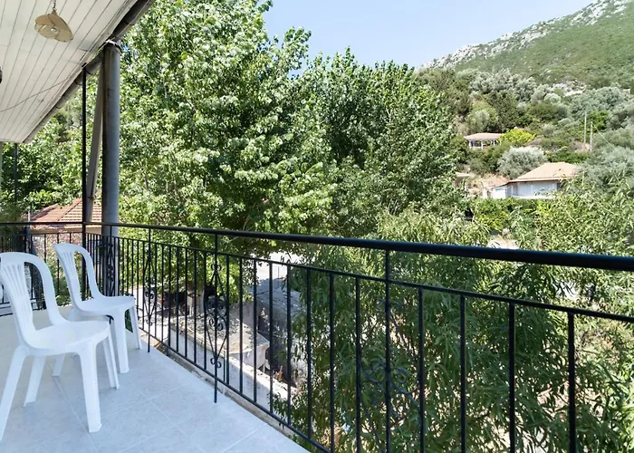 La Olga Lefkada *