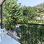 La Olga Lefkada *