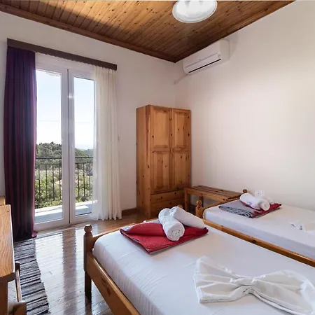 La Olga Lefkada *