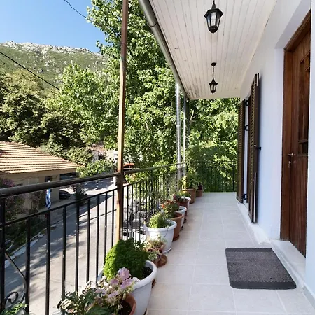 La Olga Lefkada