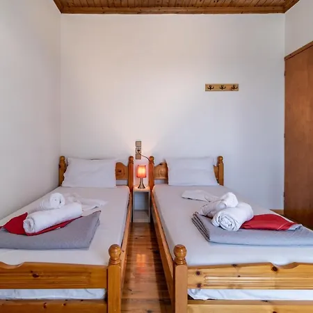 La Olga Lefkada * Sívros