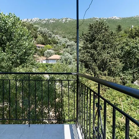 La Olga Lefkada * Sívros