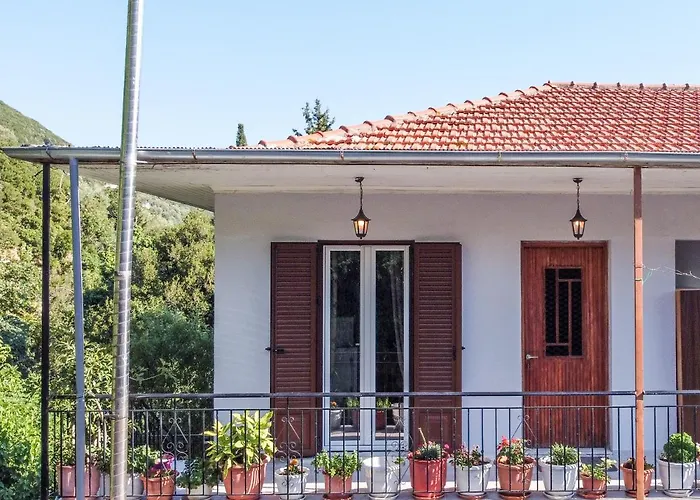 La Olga Lefkada *
